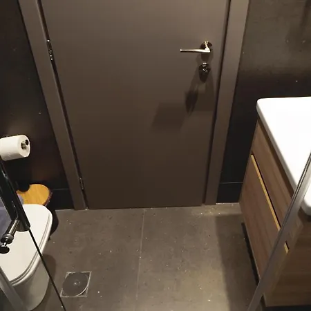 The Solon House-self Check-in