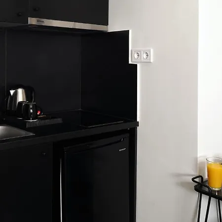 The Solon House-self Check-in Hotel